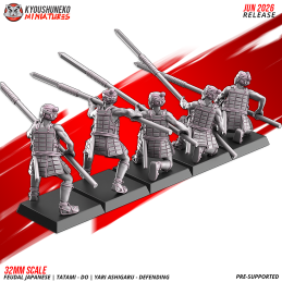 Ashigaru Tatami-dō con yari en defensa. Nipón