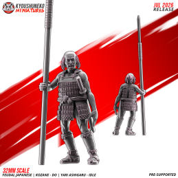 Ashigaru Kozane-dō con yari en reposo. Nipón
