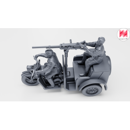 Triciclo militar Moto Guzzi Trialce con 2 tripulantes
