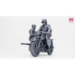 Motocicleta Nimbus Type C con sidecar, Madsen de 20 mm y 2 tripulantes